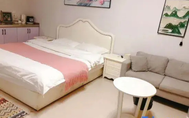 Lazy Cat Boutique Homestay (Henan Provincial People's Hospital)