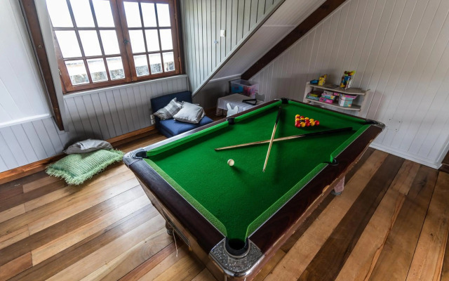 Magnifique villa avec cheminée au tevelave