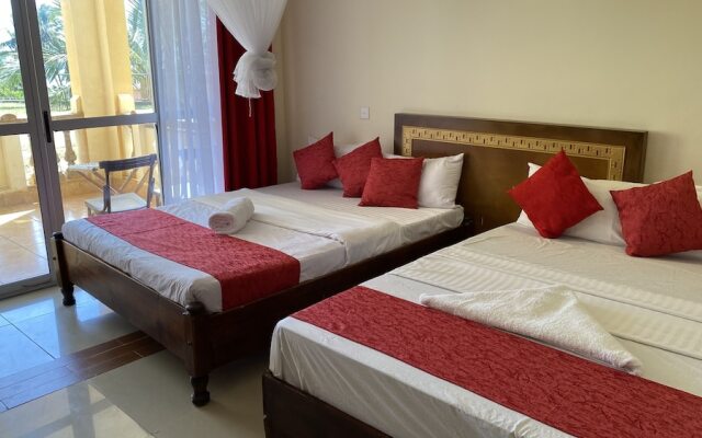 Lux Suites Eden Seafront Apartments