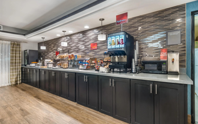 Best Western Plus Liberal Hotel & Suites