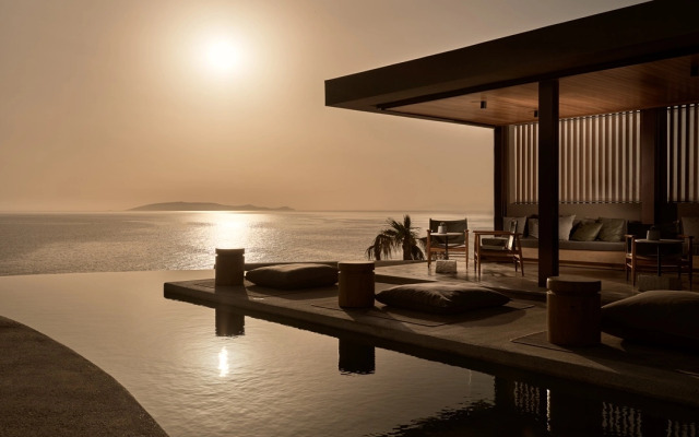 Acro Wellness Suites - Adults Only