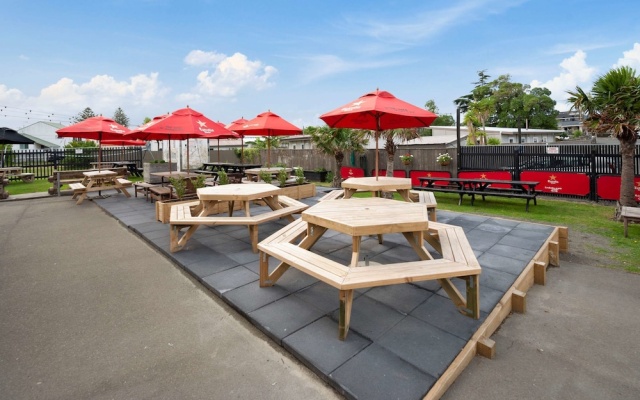 Econo Lodge Westshore Beach – Outside – Napier