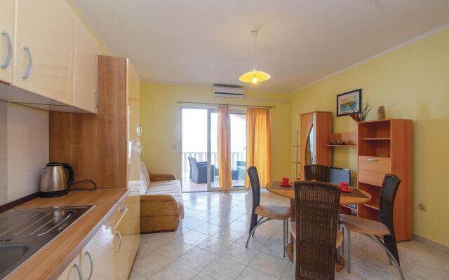 Beautiful Home in Blato With Wifi and 5 Bedrooms