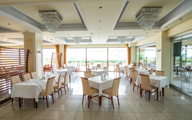 Nefeli Hotel