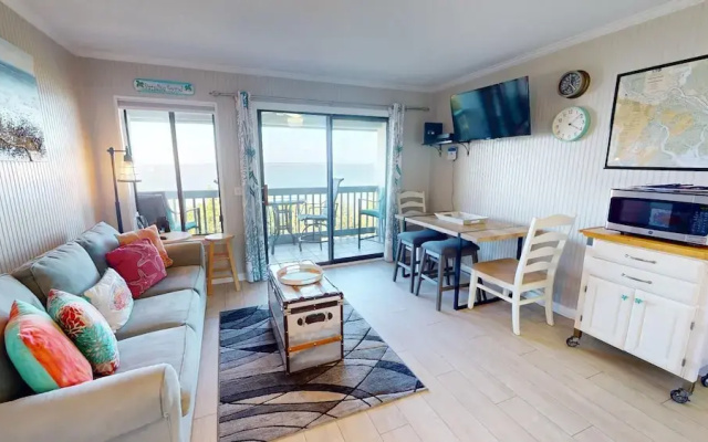 Beach Racquet B by Tybee Vacation Rentals