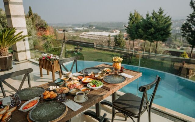 Doors Urla Hotel & Bungalows