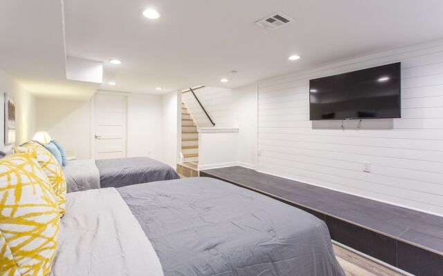 City Retreat - Roof Deck / Patio / Views