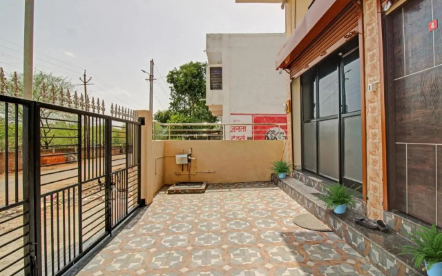 OYO 90210 J D Guest House