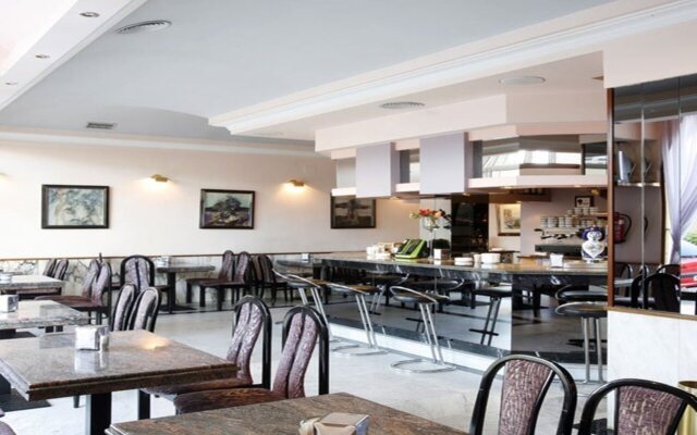 Hotel Alcomar