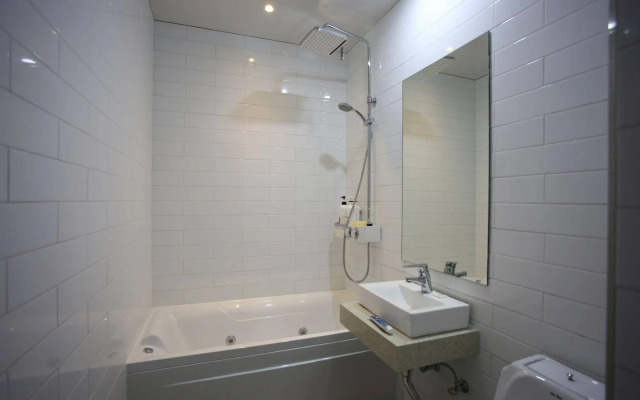 Cello Hotel