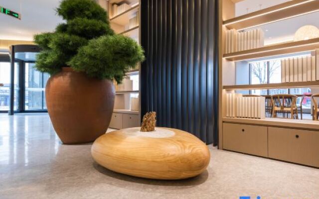 JI Hotel (Fengxian Liubang Plaza)