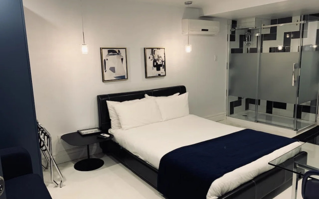 Studiotel Penfield Musees District