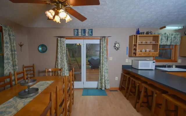 Just About Paradise 5 Bedroom House