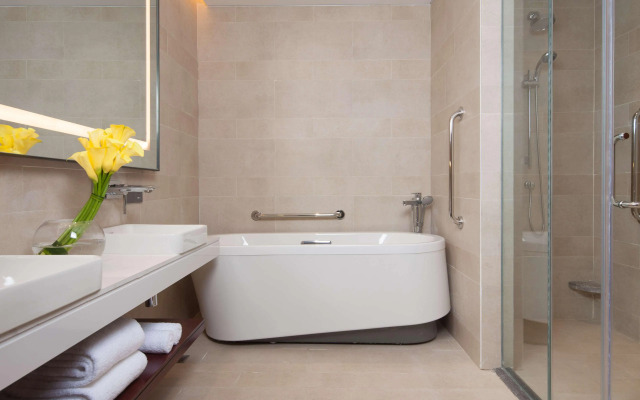 Hilton Garden Inn Shangri-La