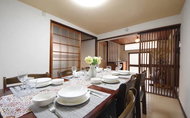 Tarbo's House Nishikitsuji : Free Parking, Pet OK