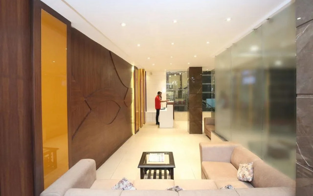 OYO 11680 Hotel Grand Star