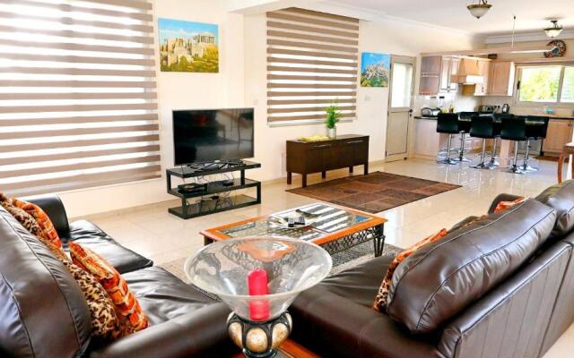 Katina Beach Villa