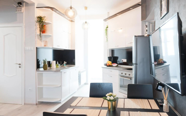 Vitosha Blvd - 2BR LUX APART