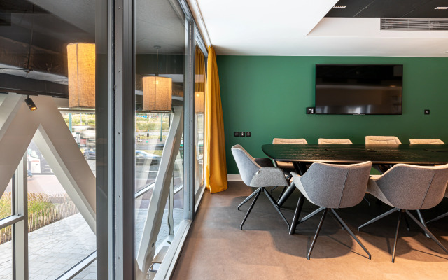 Best Western M-Treize Paris Asnieres