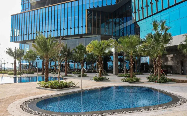 Muong Thanh Luxury Ha Long Centre Hotel