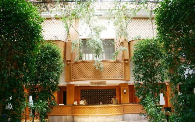 Shell Beach Hotel & Spa