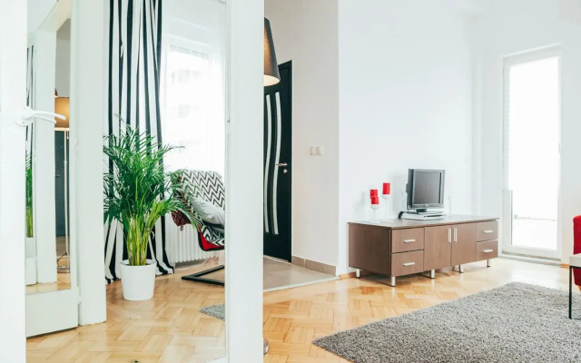 Chocolate Intercontinental Apartment