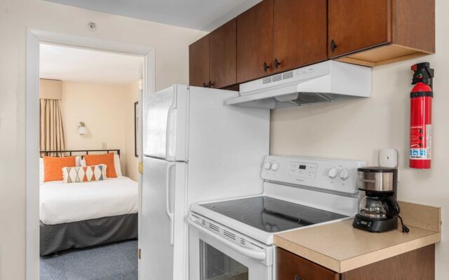 Beverly Garden Suites