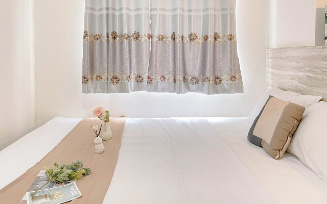 Warm And Restful 2Br At Green Pramuka City Apartment