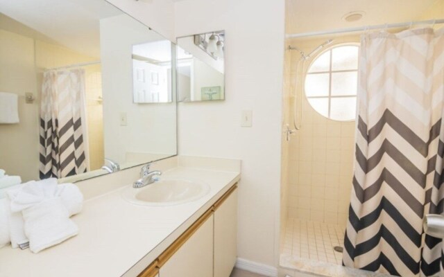 Lb019 3 Bedroom Condo by Redawning