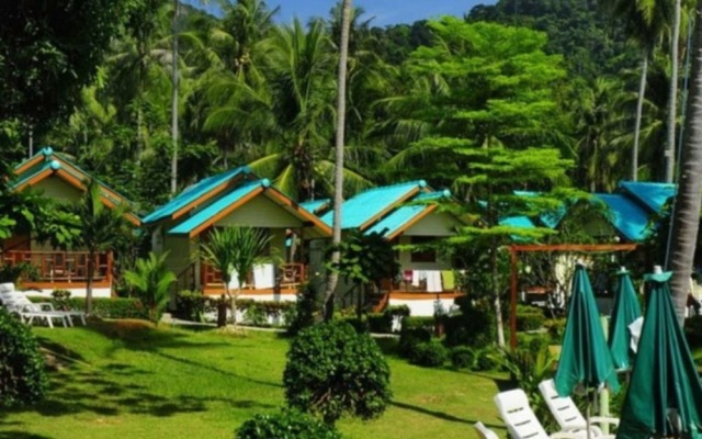 Green Cottage Beach Resort