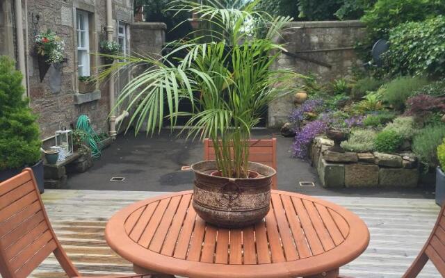 Newfield Mews