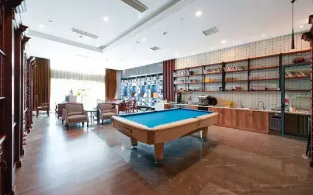 Jujiayuan Hotel (Shanghai Fish Jinhai Lake Metro Station Branch)