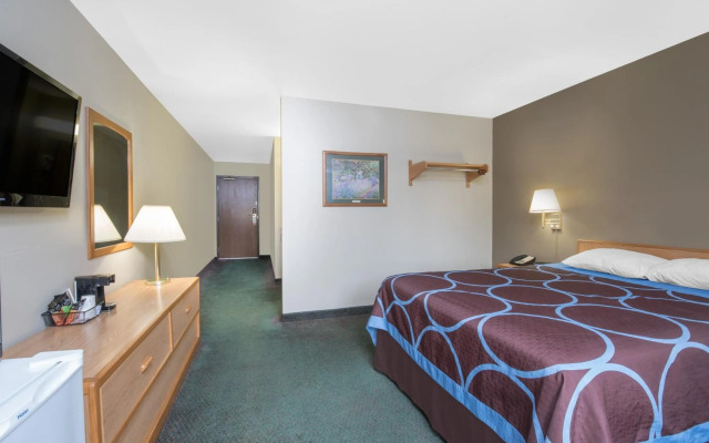 Northwoods Inn & Suites
