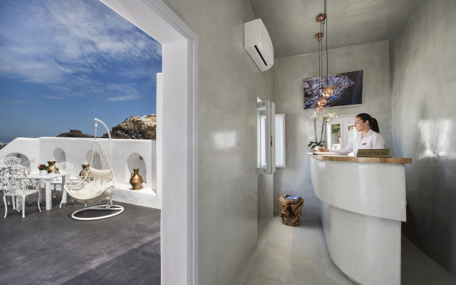 Athina Luxury Suites