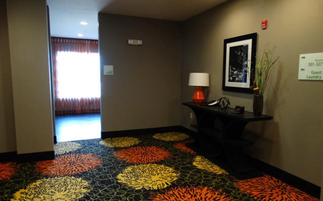 Holiday Inn Covington by IHG