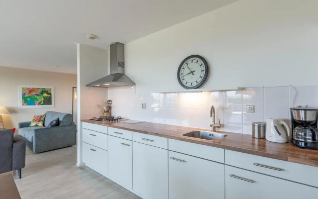 Modern Furnished Apartment at the Foot of Dunes