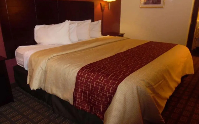 Red Roof Inn & Suites Oklahoma City Southwest