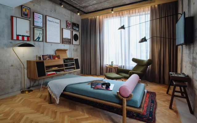Kloe Hotel