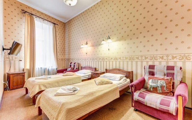 Guest Rooms on Nevsky Prospekt 47