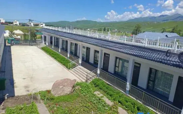Nalati Primitive Senling Resort B&B