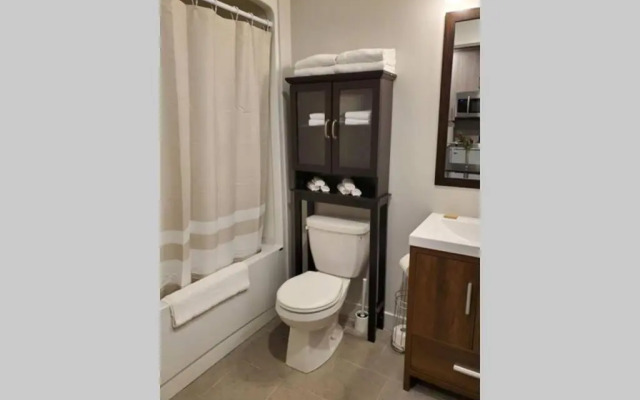 Cozy Sweet Studio #4, Only 10 min to D.T. Ottawa