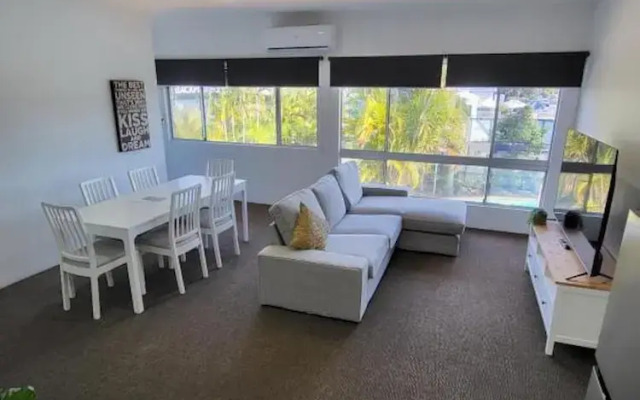Central Motel Mooloolaba Apartments
