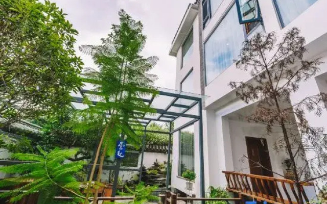 Floral Hotel ·Dali  Meiting Private Hotel(Dali University store)