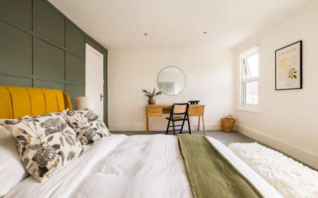 The Camberwell Nook - Lovely 5BDR House with Garden