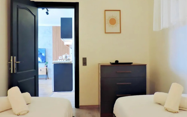 Chic Flat 10 min to Lara Beach in Antalya