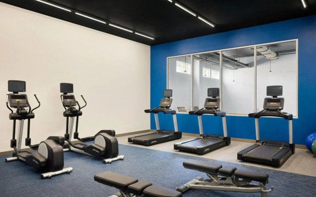 Aloft Leawood-Overland Park
