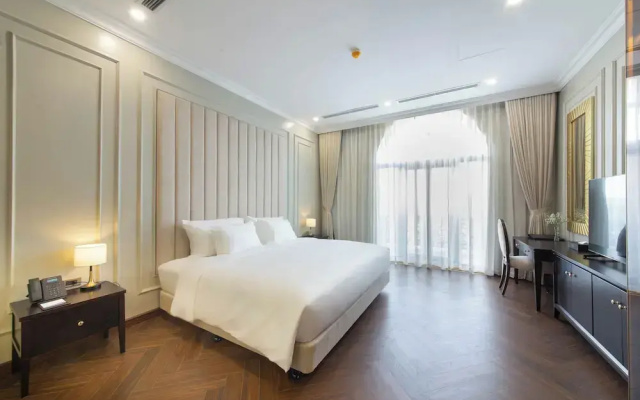 Adamo Hotel Hung Yen