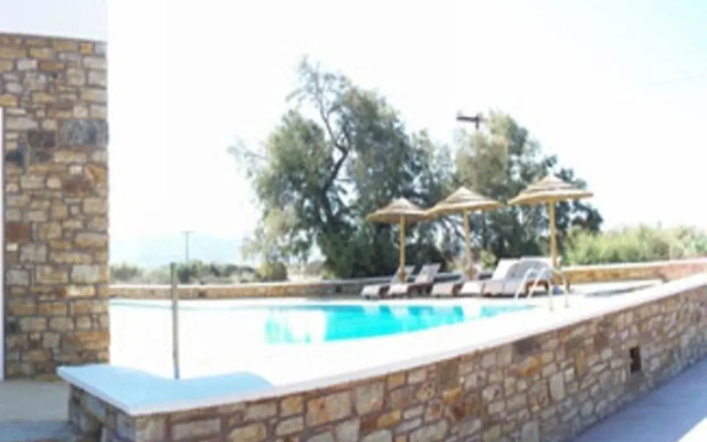 Plaka Hotel II