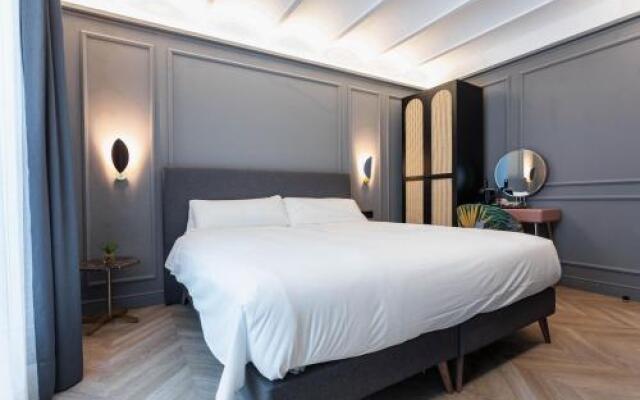 Reina 107 Beach Boutique