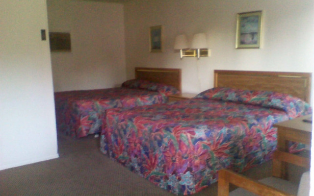 Capri Motel